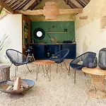 펜션 Chez Laurence Du Tilly L'annexe Colomby-Anguerny