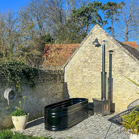 Chez Laurence Du Tilly L'annexe بيت للعطل *
