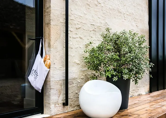 Chez Laurence Du Tilly - L'annexe Nyaraló *